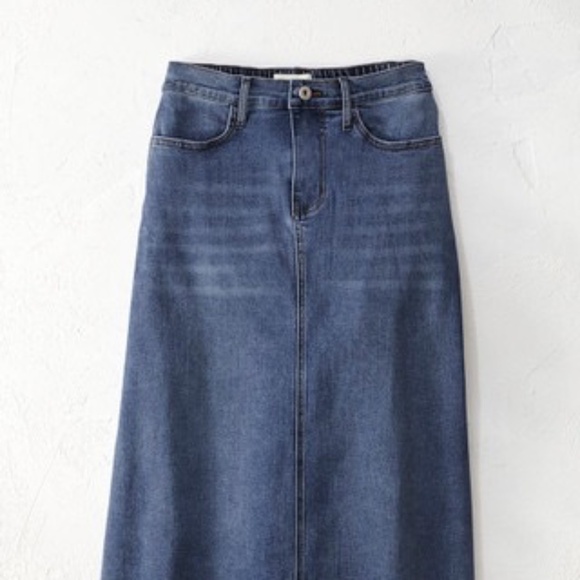 NWOT, Freya Denim Skirt, Petite Medium - Picture 1 of 3